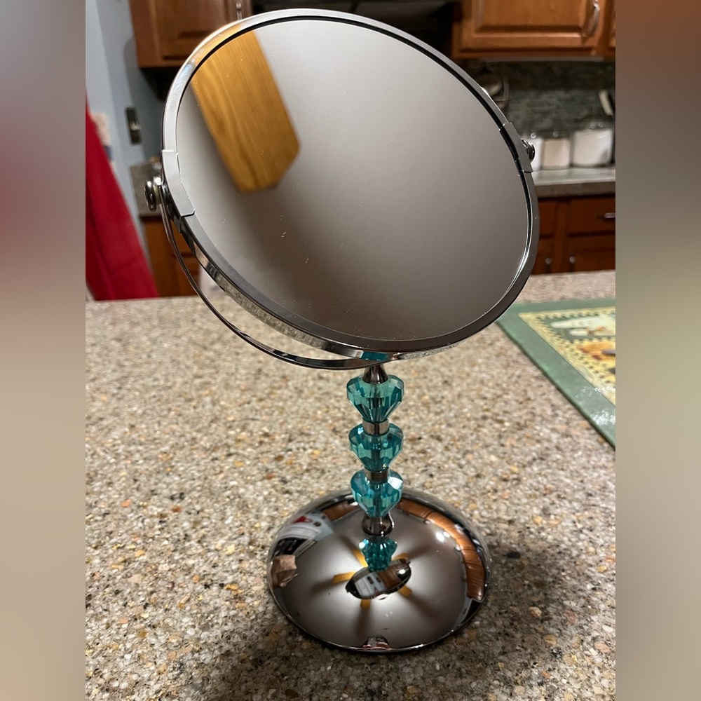 Vanity Makeup Mirror with Crystal detail